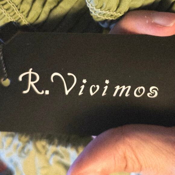 R. Vivimos green smocked milkmaid maxi dress NWT size Large - Picture 5 of 7